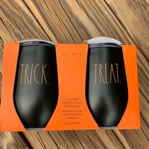 Rae Dunn Trick or Treat Halloween wine glass set
